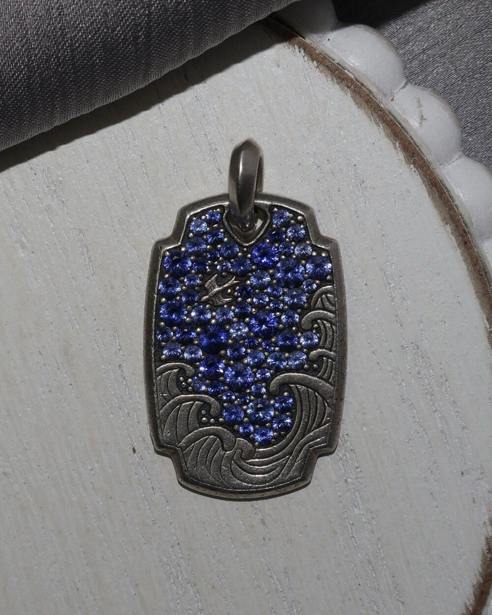 David Yurman Sterling Silver Men’s Waves Pavé Sapphire Pendant 11.1G / 1.5in